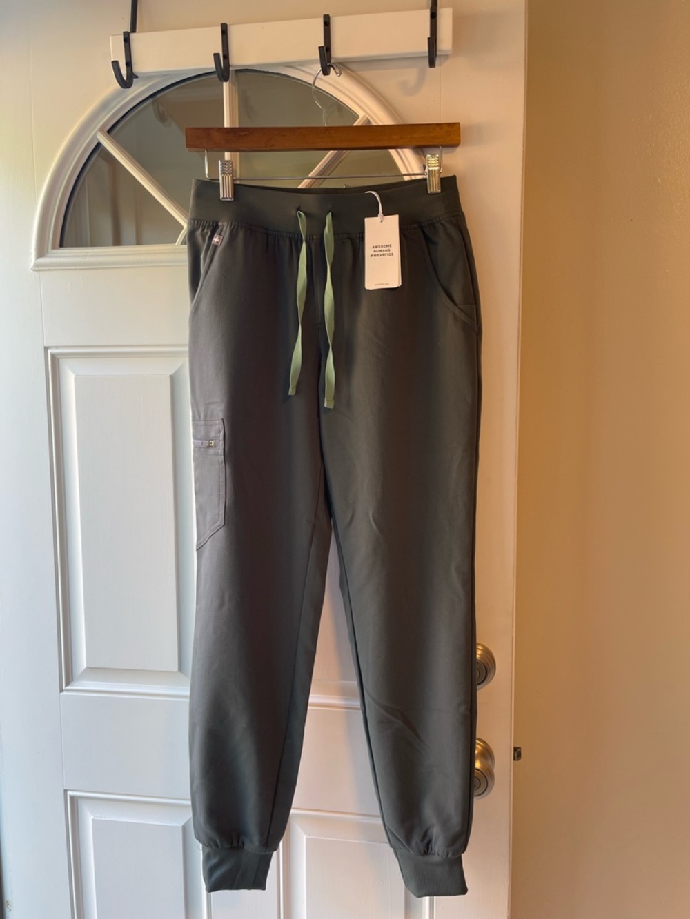 Figs NWT Zamora Jogger Bonsai Green